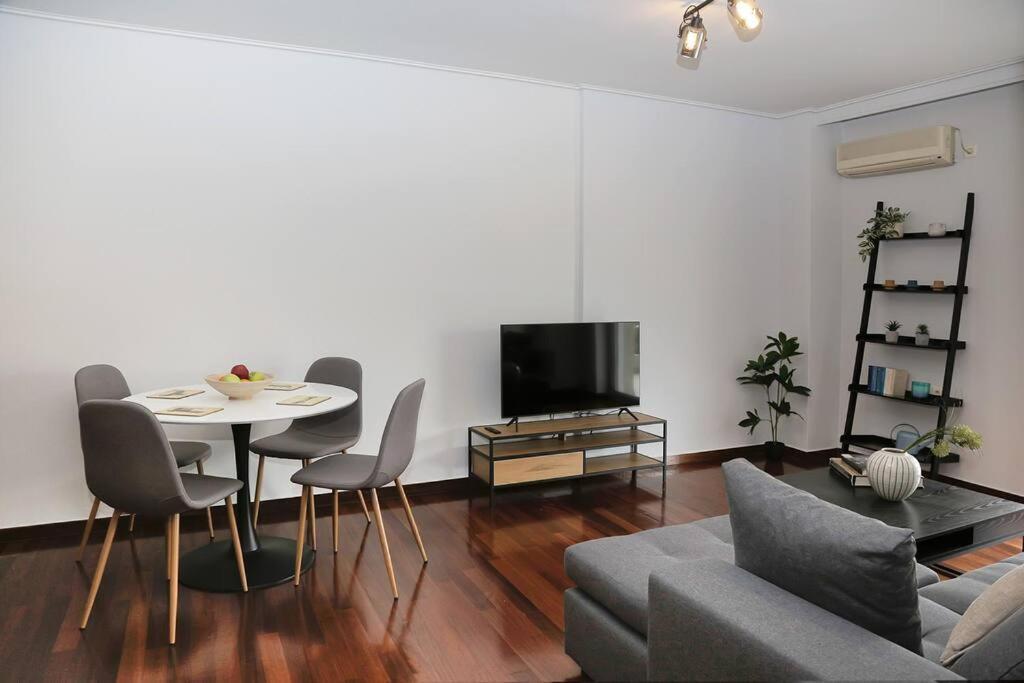 Charming Apartment Near Center Athens Luaran gambar