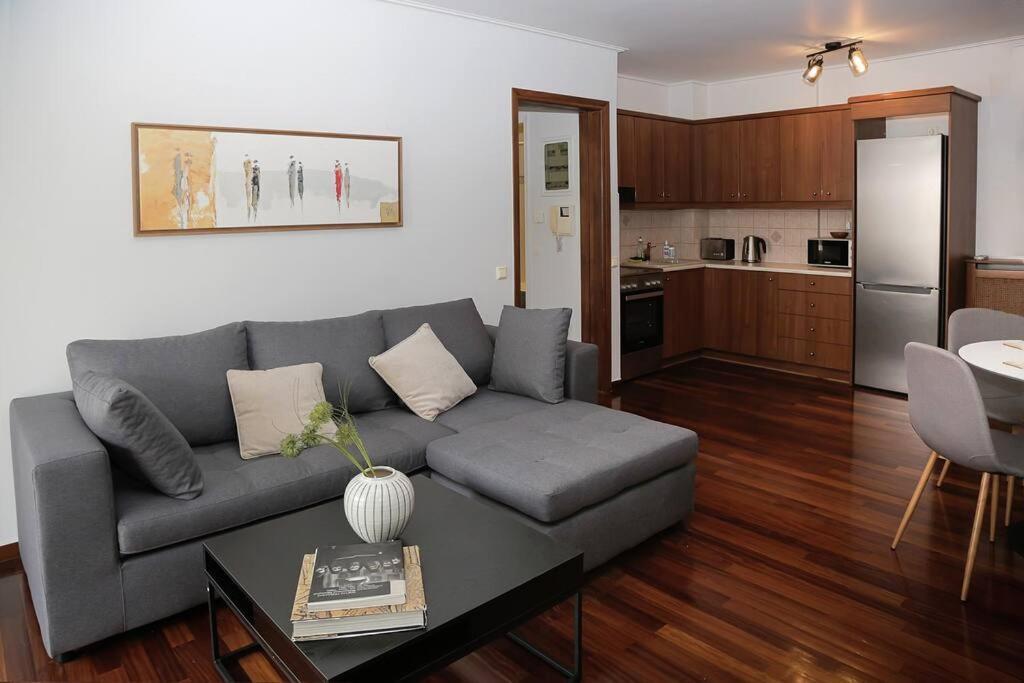 Charming Apartment Near Center Athens Luaran gambar